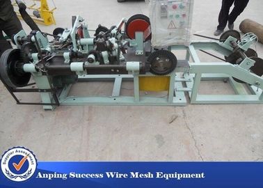 Alto alambre de púas eficiente que hace la máquina, máquina 1500kg de la tela metálica